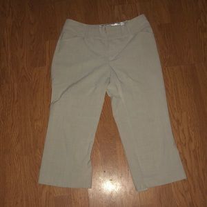 Khaki capris dress pants.